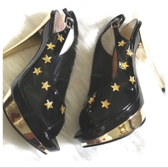 Ellie Shoes - ELLIE Gold Skylar Peep Toe